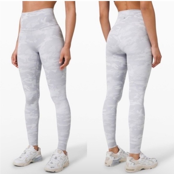 lululemon athletica Pants - Lululemon Wunder Under Camo Leggings 28”.  Size 4